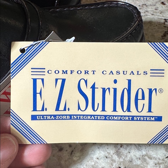 E.Z Strider Loafers Size 11 Wide - Picture 8 of 8